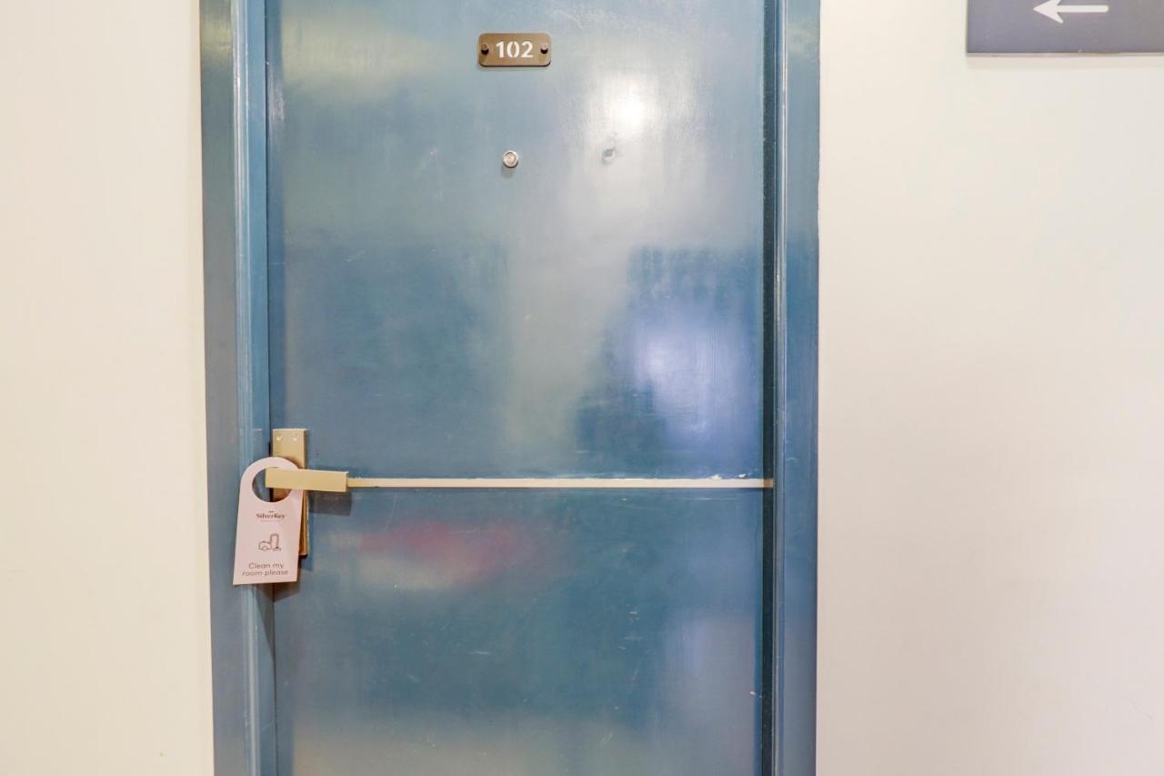 Super Oyo Silverkey Nanganallur Near Chennai International Airport Hotel Exterior photo